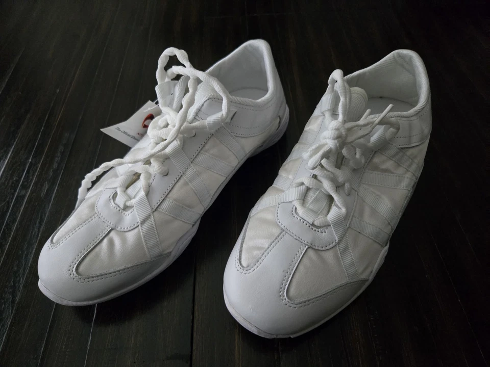 Nfinity Evolution Cheerleader Cheer 白色鞋 10.5 码全新带标签 NF-1003-0000 全新无标签 — 第 2/4 张图片