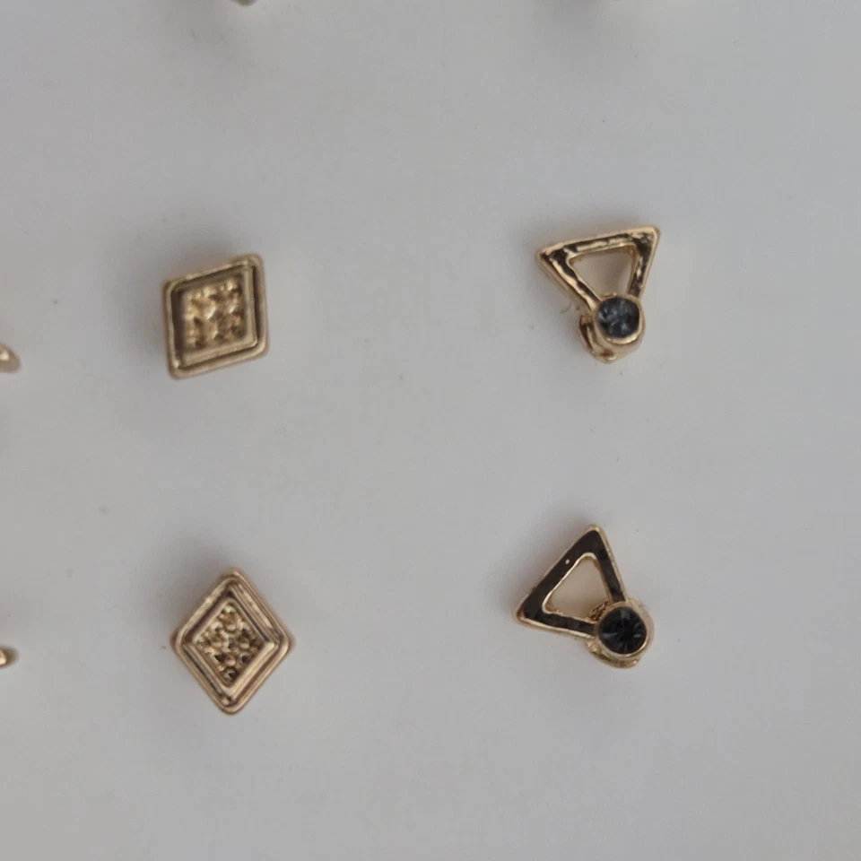 Conjunto de 9 pares de brincos de argola geométricos tom dourado novo com etiquetas - Imagem 4 de 4