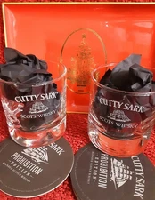 2 Cutty Sark Christmas Gift Rocks Glasses~Otagiri Tray~ 4 Coasters