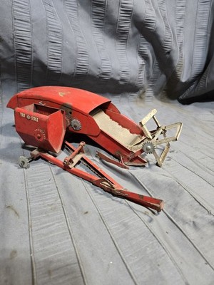 Vtg Tru-Scale Red Pull-Type Combine 1/16 Pressed Steel Farm Toy Parts Repair