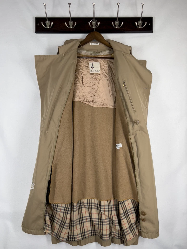 Misty Harbor Men's Size 44 Vintage Khaki Wander Heritage Burberry Trench Coat - Image 3 of 4