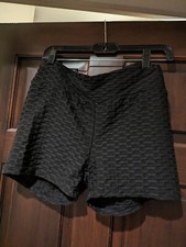 Women's fitted shorts