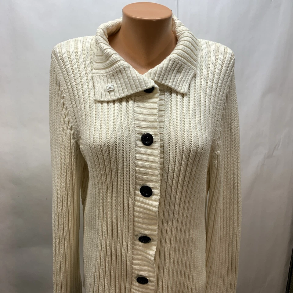 Suéter a presión tejido con cable Enjoy The Rough Road grande tallado con volantes para mujer Foto 2 de 4