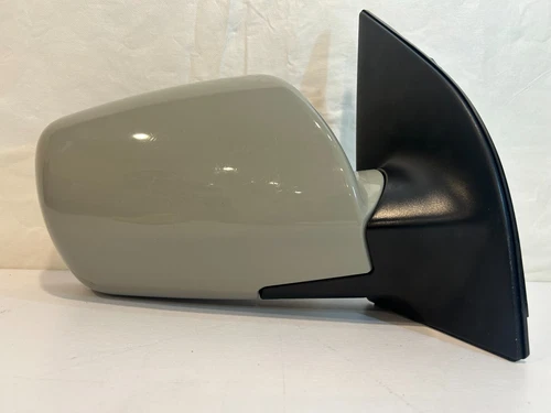 2006-2010 KIA Sedona   Door Mirror Assembly  Right side passenger OEM E4 022556