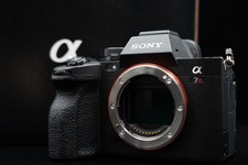 42714 shots [US DUTY PAID] Sony A7R V ILCE-7RM5 Mirrorless Digital Camera 9653