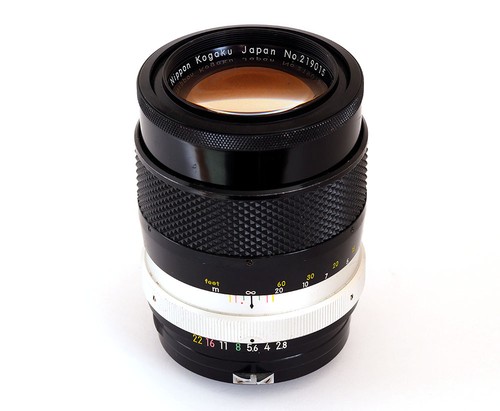 NIKON NIKKOR 135mm f2.8 - 1971 **EXCELLENT EXAMPLE IN BUBBLE KEEPER!** - Picture 6 of 12