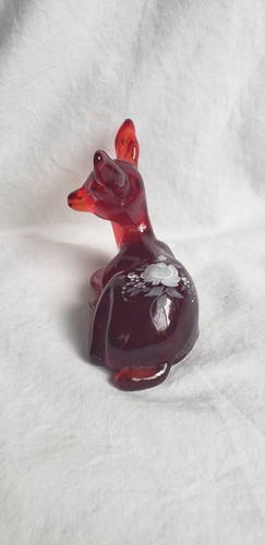 Fenton Red Ruby Fawn Deer Hand Painted Signed Figurine # E - Imagen 2 de 7