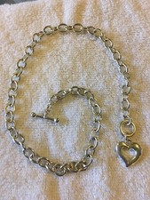 Very Pretty Silver Tone Link Necklace Bracelet With Heart Pendant Set