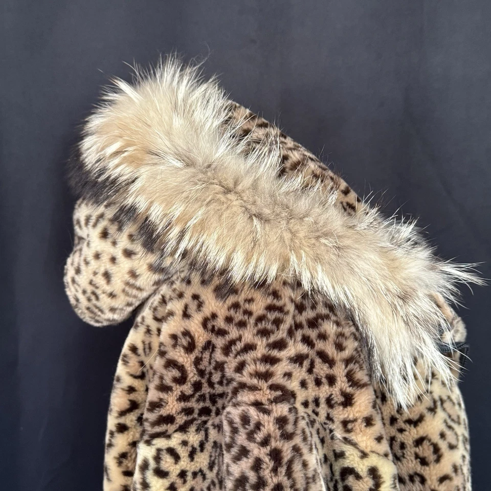 Neiman Marcus Zip Up Faux Fur Coat Leopard Print Fur Trimmed Hood  2 Pockets/M - Image 4 of 4