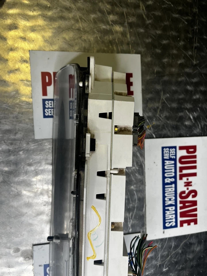 Camión Ford F250 F350 Super Duty Lariat 2003-2004 diésel velocímetro grupo Foto 4 de 4