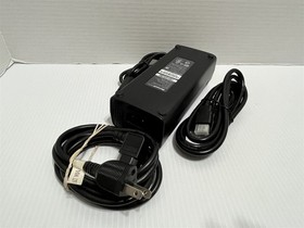 Xbox 360 S Slim 1439 White 500GB Bundle New Laser controller Fully Refurbished 