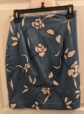 Gruppo Americano Studio Women's Blue Floral Skirt Knee Length Size 4 Made in USA