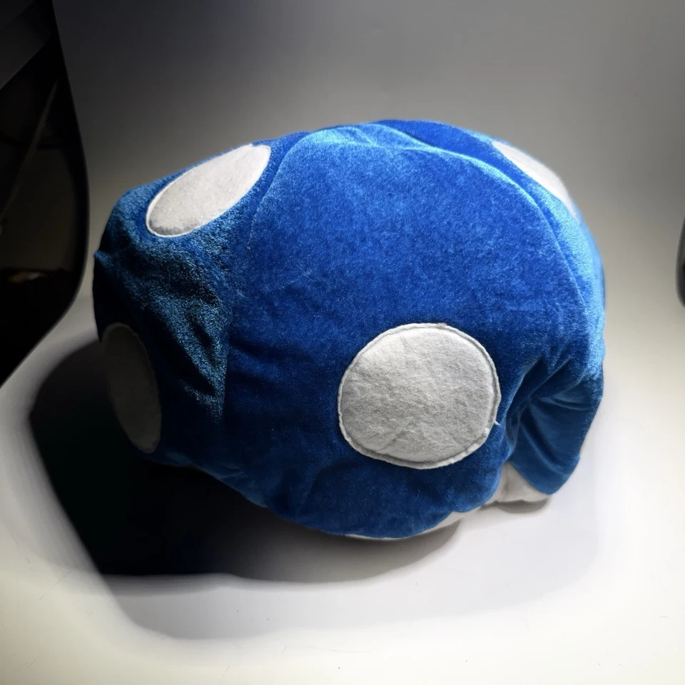 Disfraz de Seta Sombrero Azul Mario Bros Terciopelo Seis Banderas Juegos con disfraces Halloween Adulto Foto 2 de 4