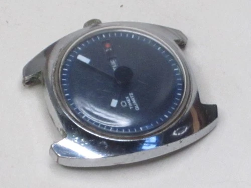 as-is rare vintage parts / repair watch Q Red Dot Electric date time PLEASE NOTE