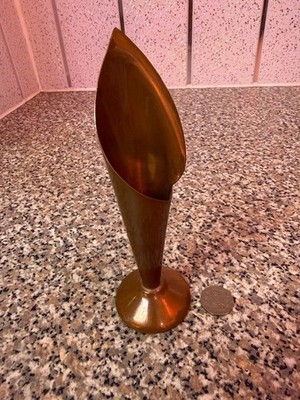 Massive Kupfer handgefertigte irische Stiel Vase Mid-Century Irland 7''