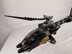 LEGO DC  Super Heroes: Batman / Man-Bat Set #76011 -MISSING PIECE