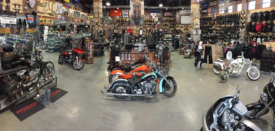 Guardabarros trasero Kuryakyn 15-21 Scout Sprint acento lateral negro - 5678 Foto 3 de 4