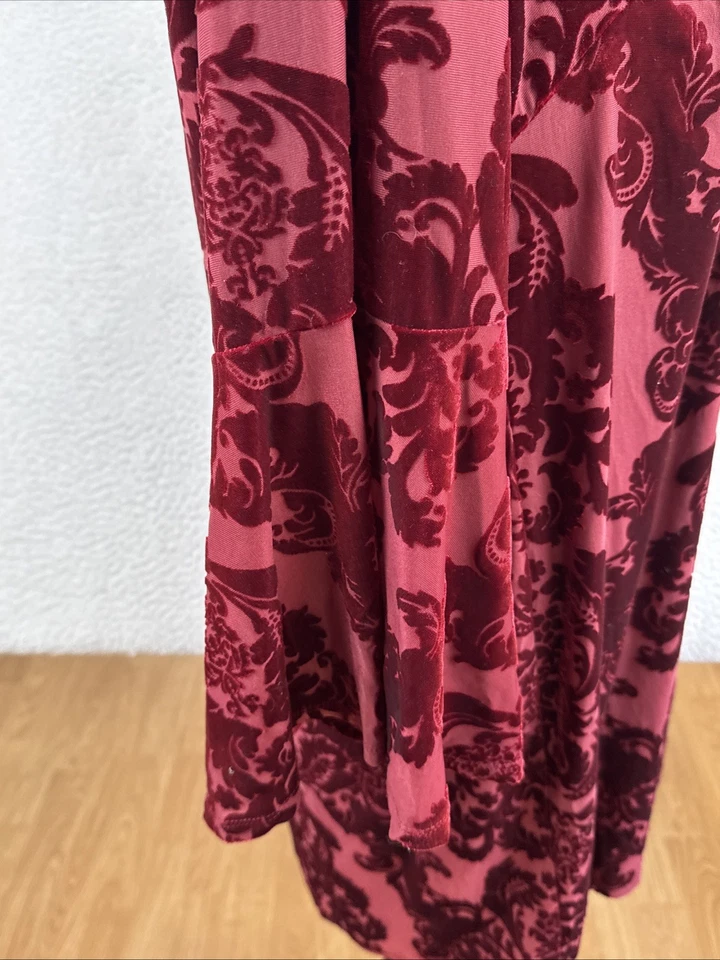 Women's Dress Burgundy Velvet Burnout Bell Sleeve Whimsigoth Dark Romantic 1X - Image 4 of 4