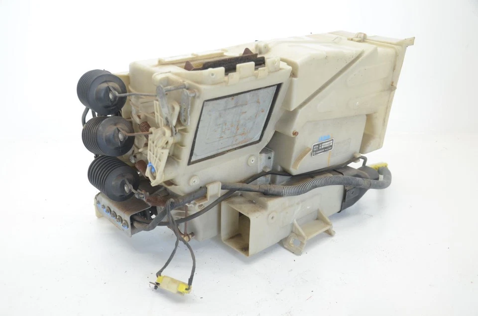 84-85 日产 300ZX Z31 2+0 自动温度加热器芯组件 — 第 3/4 张图片