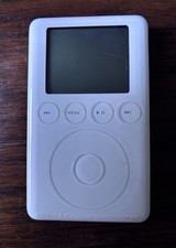 Apple iPod Classic 3rd Gen 20GB A1040 - White Doesn’ t Power Up