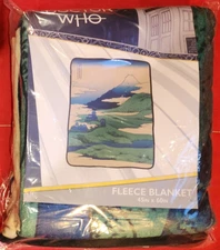 Surreal Entertainment Doctor Who Katsushika Hokusai Style TARDIS Fleece Blanket