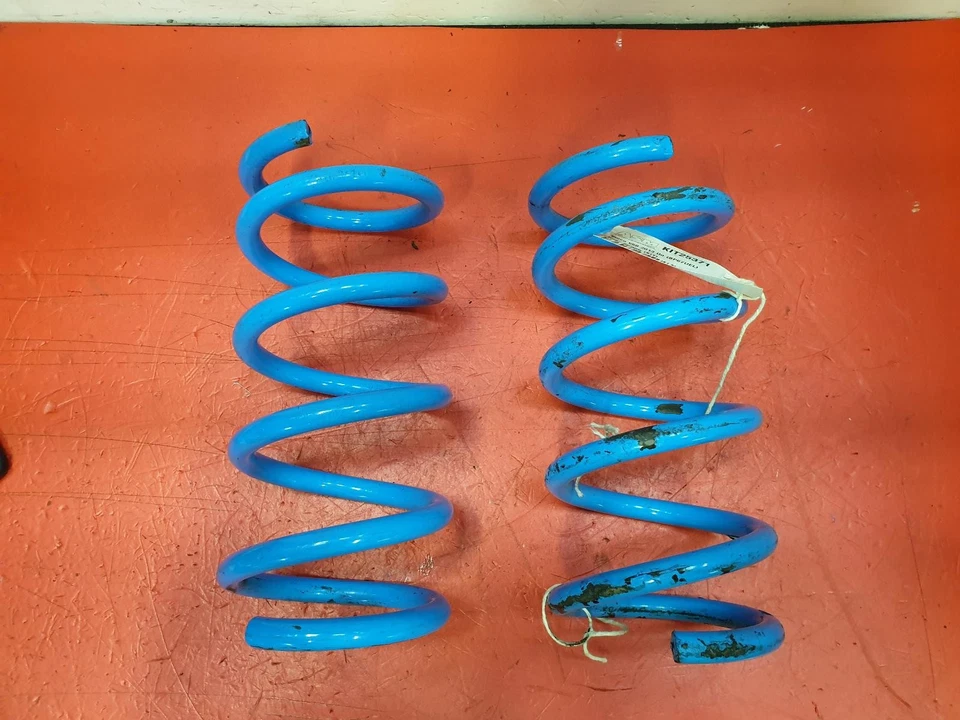 VOLVO V60 MK1 2017 REAR COIL SPRING KIT 2.0L PETROL 31454438 - Изображение 4 из 4