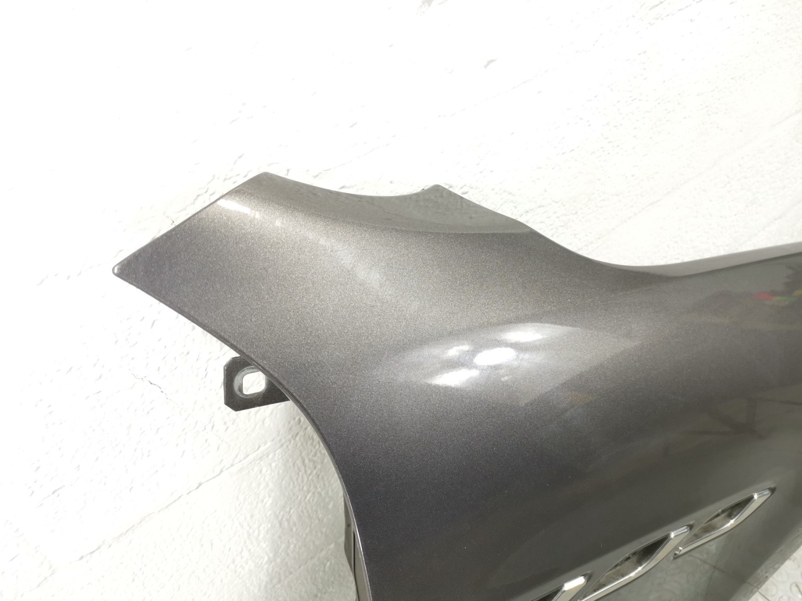 Maserati Ghibli 2019 M156E RWD 3.0 L Front Right Passenger Side Fender Panel OEM
