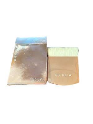 BECCA The One Perfecting Brush - ROSE GOLD - Limited Edition