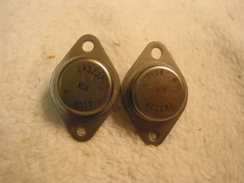 Paar NOS RCA 2N3232 Transistoren getestet - Bild 1 von 2