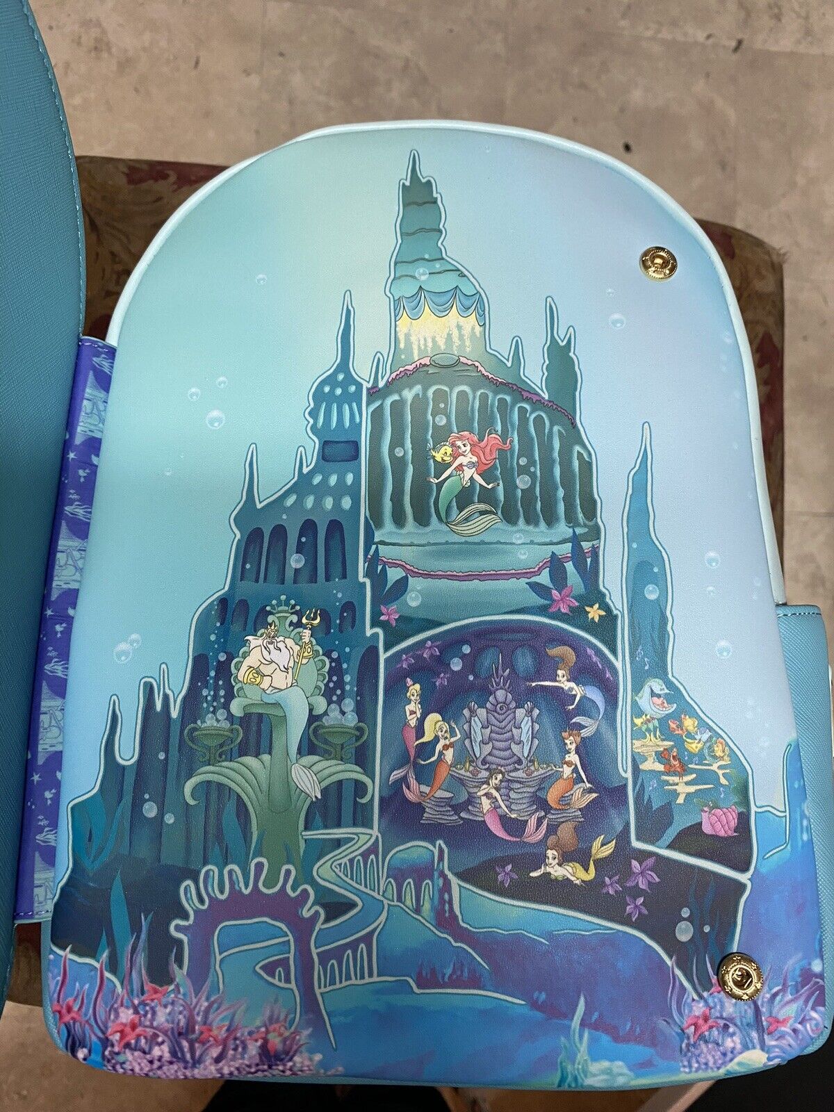 Picture 2 of 4