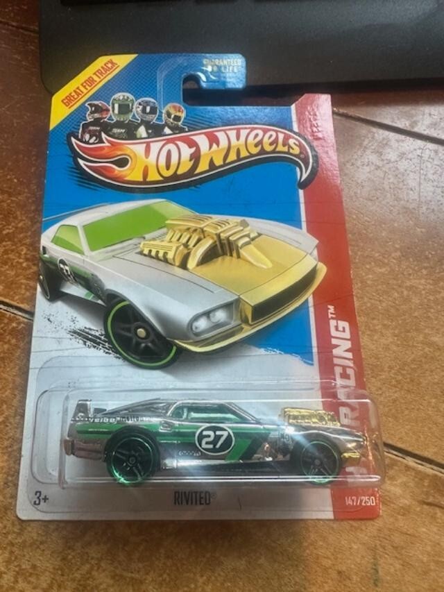 2013 Hot Wheels HW Racing Rivited #147 Chrome/Green