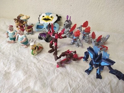 Lot de 15 anciens Jouets Mc Donald ( robots, lunette, personnages divers ) - Photo 1/4