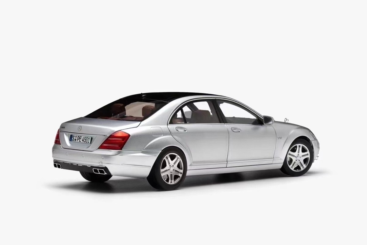 1/18 Mercedes Benz S600L W221 from 2005 in Silver Limited