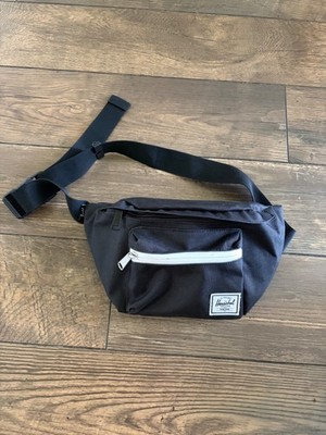 Herschel Supply Co Seventeen Hip Pack Black Waist Bag Fanny Pack Crossbody Black