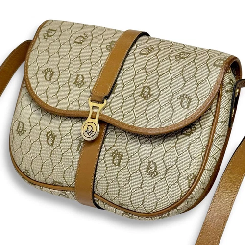 Christian Dior Sac à Bandoulière Bandoulière Nid d'abeille PVC Cuir Beige Authentique