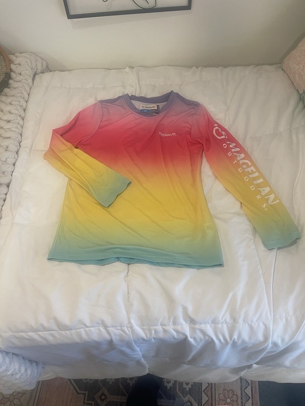 Magellan  Outdoors*Boyfriend Fit*Moisture Wicking Shirt Too Girls Size M(8-10)
