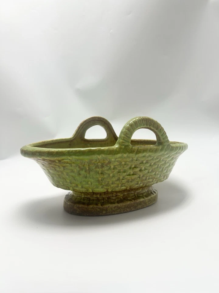 Haeg USA - Vintage Ceramic Art Pottery Basket. - Image 2 of 4