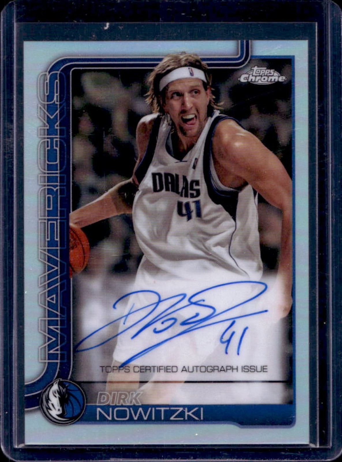 2025-26 Topps Chrome Dirk Nowitzki Auto Refractor #TCA-DN Mavericks