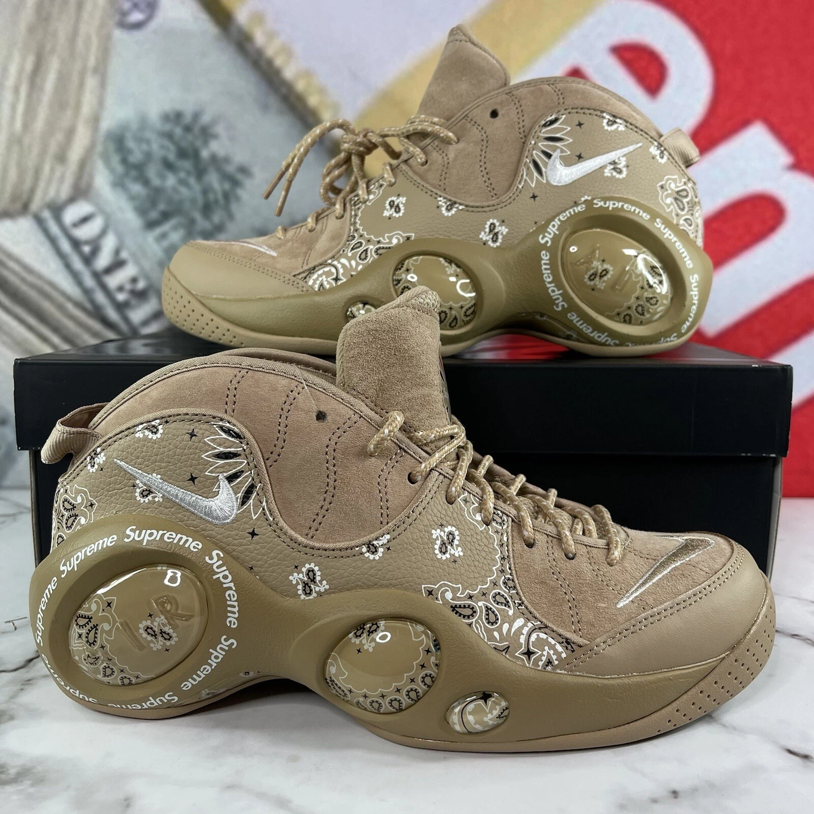 Taille 9,5   Nike Air Zoom Flight 95 SP x Supreme Chanvre 2022