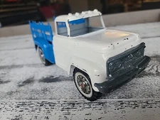 2382 - Vintage Hubley Blue and White Mighty Metal Farm Stake Truck!