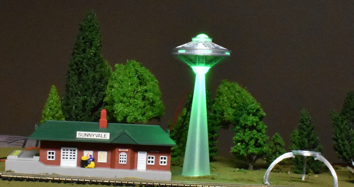 UFOジオラマ　エリア51 UFOジオラマ エリア51 ホビー
