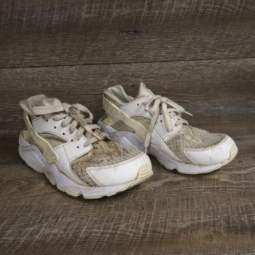 white huaraches size 11