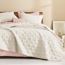 King Size Quilt Bedding Set, Ivory Summer Lightweight Soft Comforter Bedsprea...