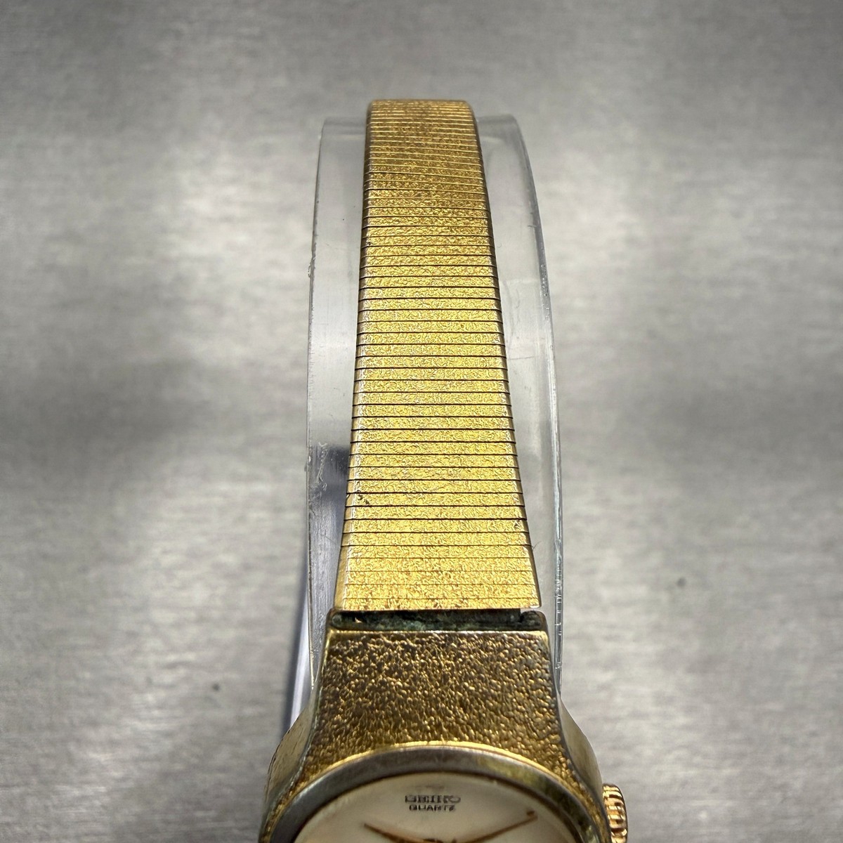 Seiko SX Watch Women 20mm Champagne Dial Gold Tone Round 8Y21-0020