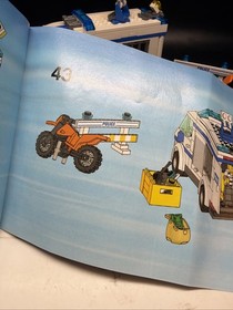 LEGO City #7286 - Prisoner Transport Complete Set with Instructions Retired Set