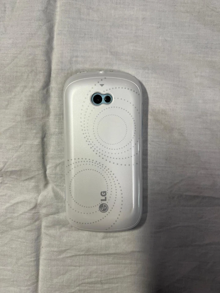 LG GT350 – telefono QWERTY vintage funzionante  - Immagine 2 di 4