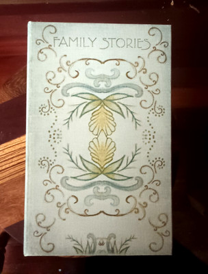Willow Tree Family Stories Decorative Arts Book  2014 Retired  & Planner