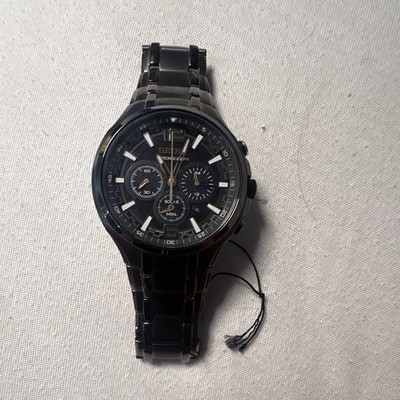 Seiko Solar Chronograph Quartz 42mm Black/Gold Dial Stainless Bracelet 100m