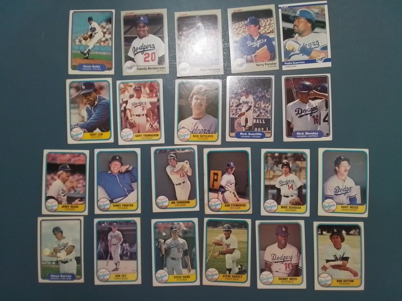1980's Fleer Los Angeles Dodgers-22 Card Lot- Garvey, Sutton, Cey, Mota- RC HOF