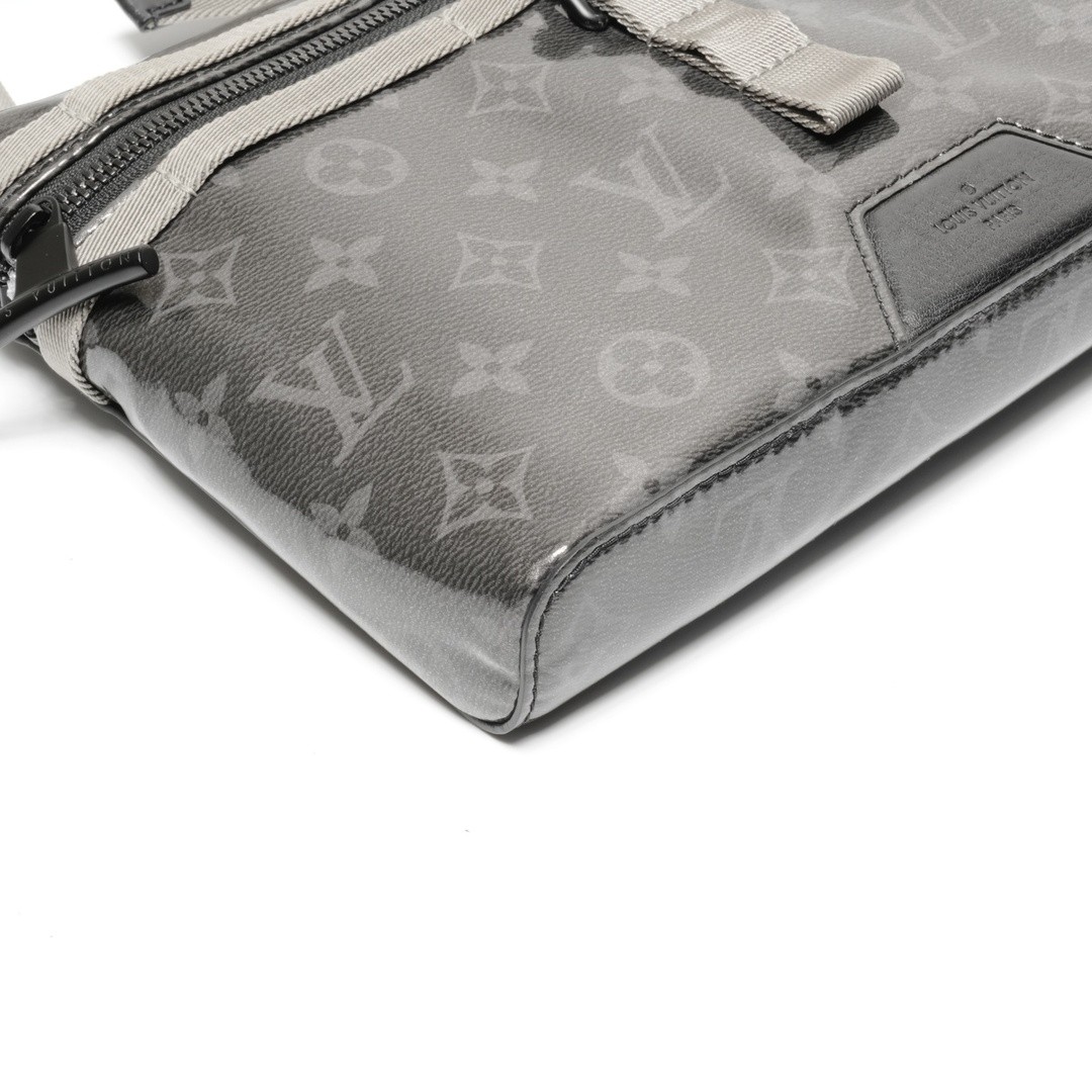 Vuitton LV 2018 Model Monogram Eclipse Glaze Mess… - image 6